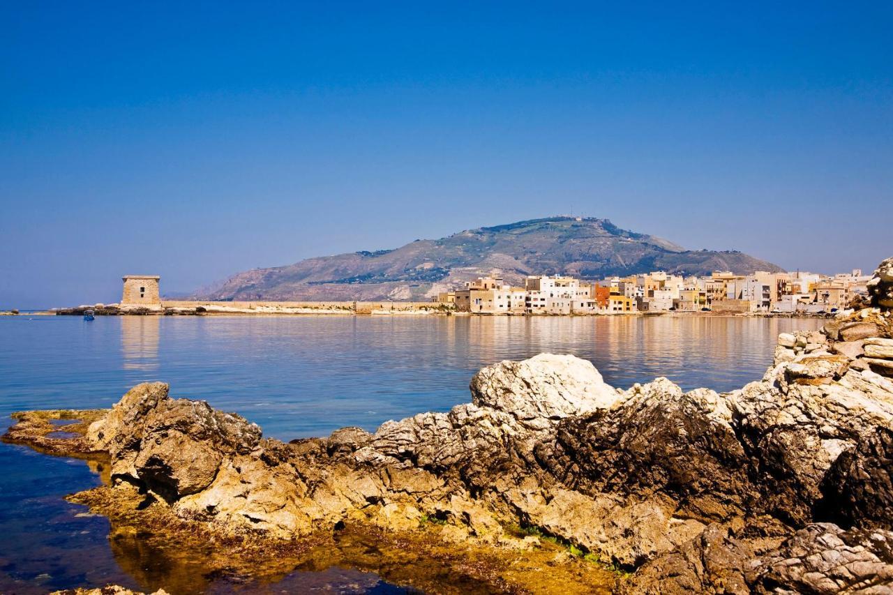 Marina Bay Villa Trapani Bagian luar foto